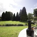 The Beeches Apartment 2, The Cavendish