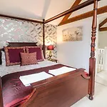 Gratton Grange Farm- The Cottage