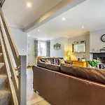 Corner Cottage