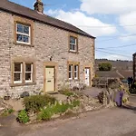 2 Bed In Bakewell Pk894