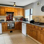 Tom Wragg Suite - Uk40248
