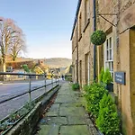 Pudding Cottage In Bakewell