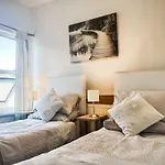 Sherwood House Apartment 3