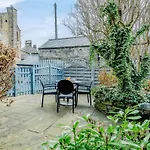 2 Bed In Bakewell 91038