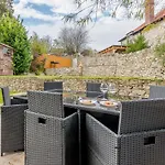 5 Bed In Bakewell 76635