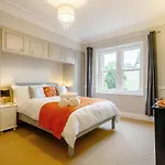 5 Bed In Bakewell 76635