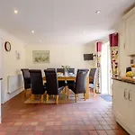 4 Bed In Bakewell Pk911