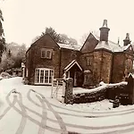 Lathkill Lodge Pickory Corner