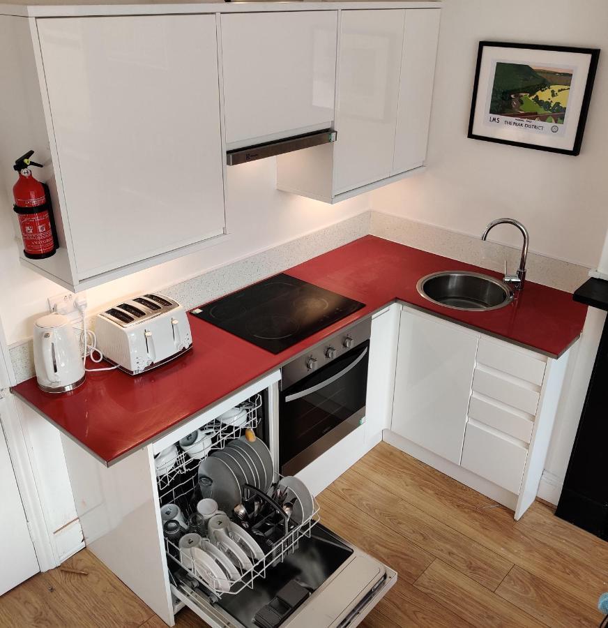 Curbar House Apartment
