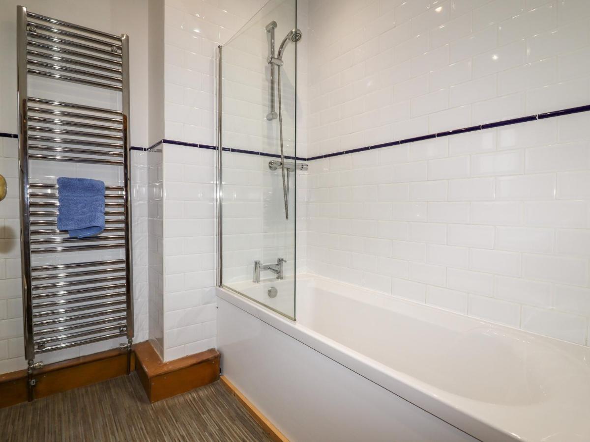 Holiday home Longstone View *
