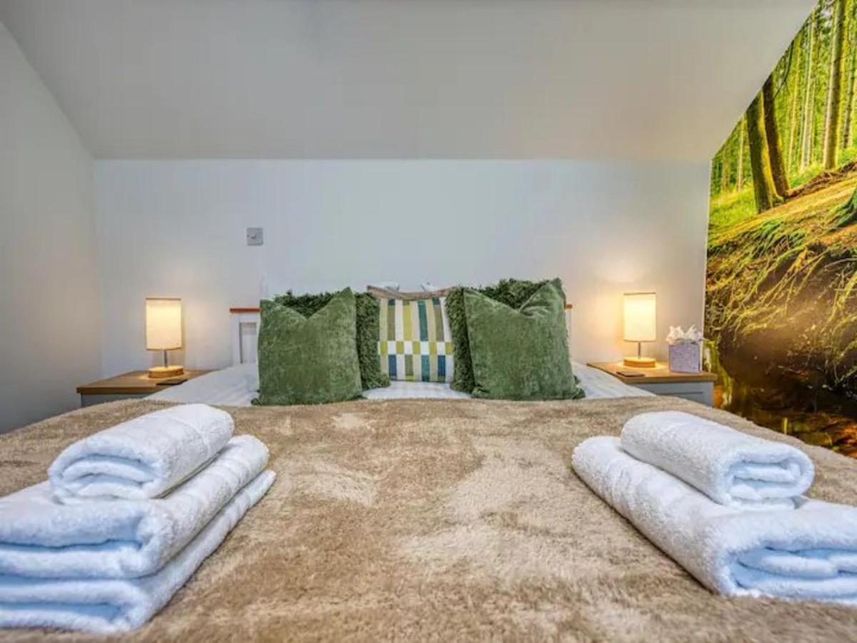 Pass The Keys Stunning 2 Bed Walk In To