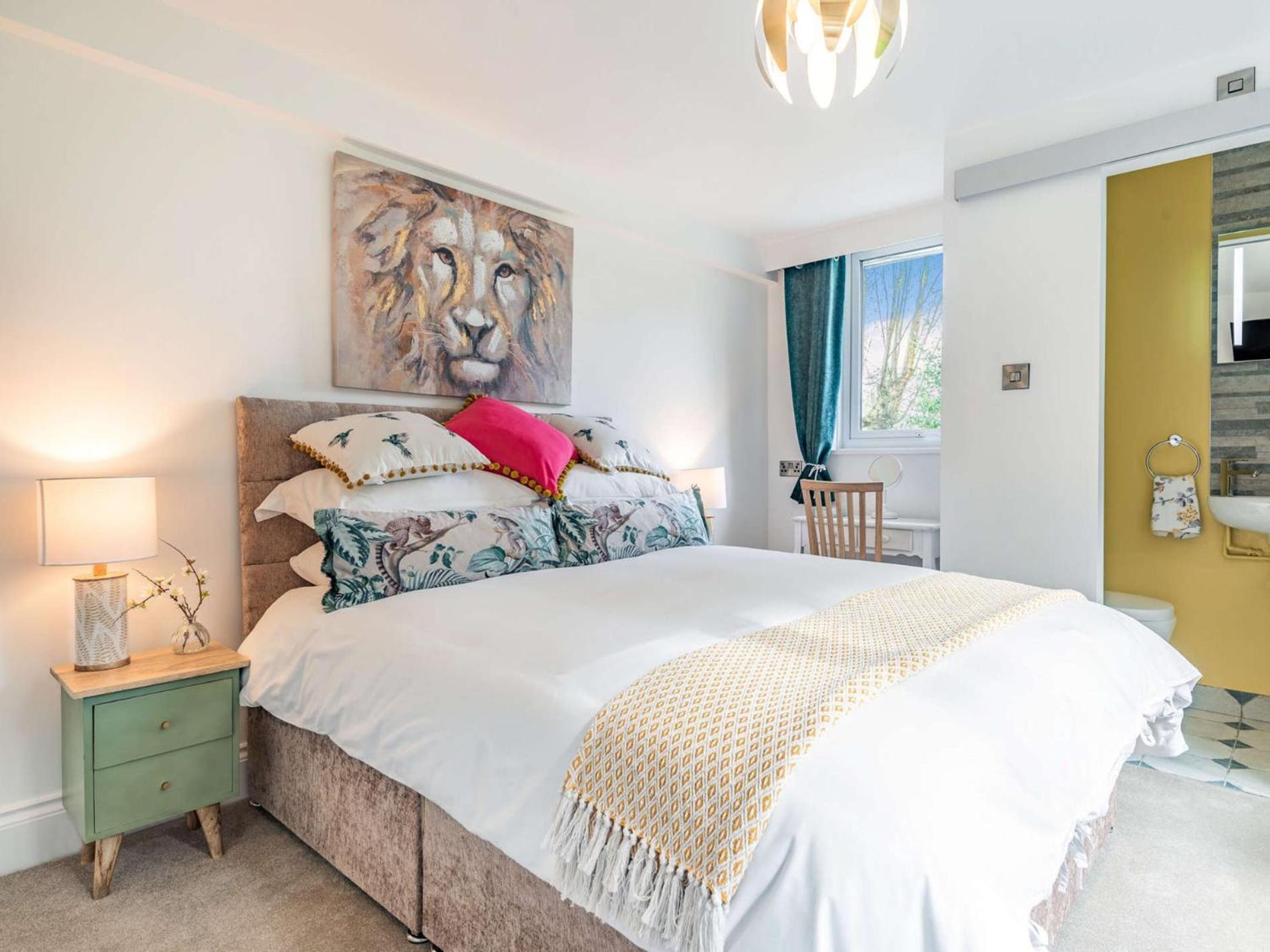 4 Bed In 87419 Bakewell