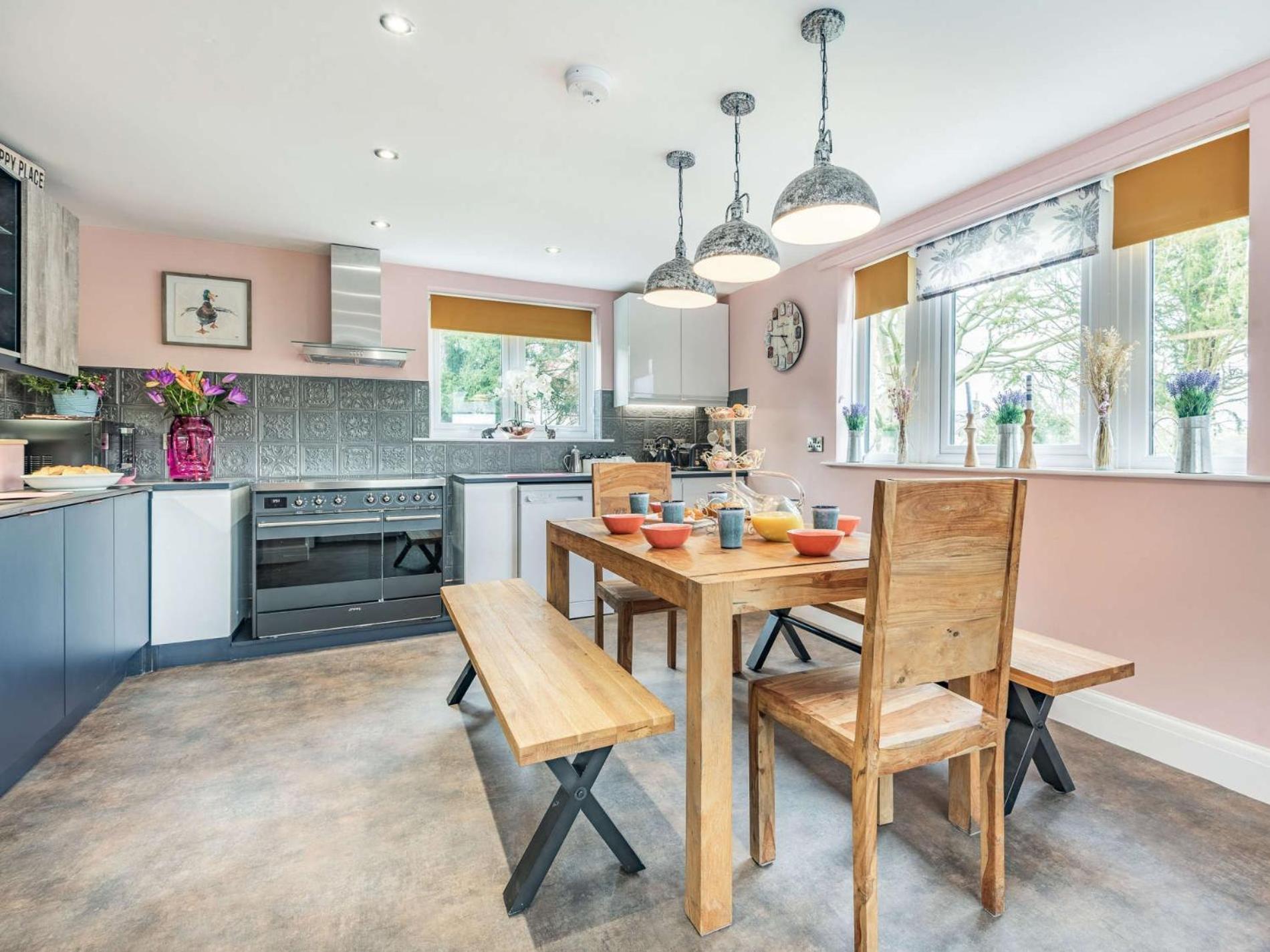 4 Bed In 87419 Bakewell