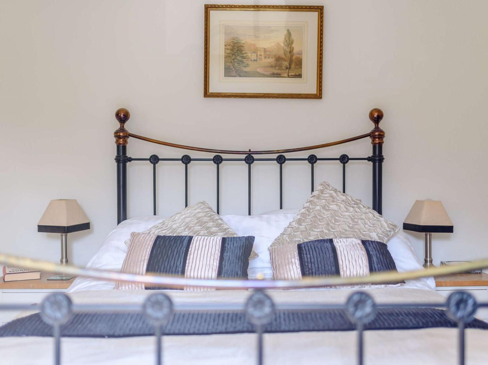 2 Bed In Pk894 Bakewell