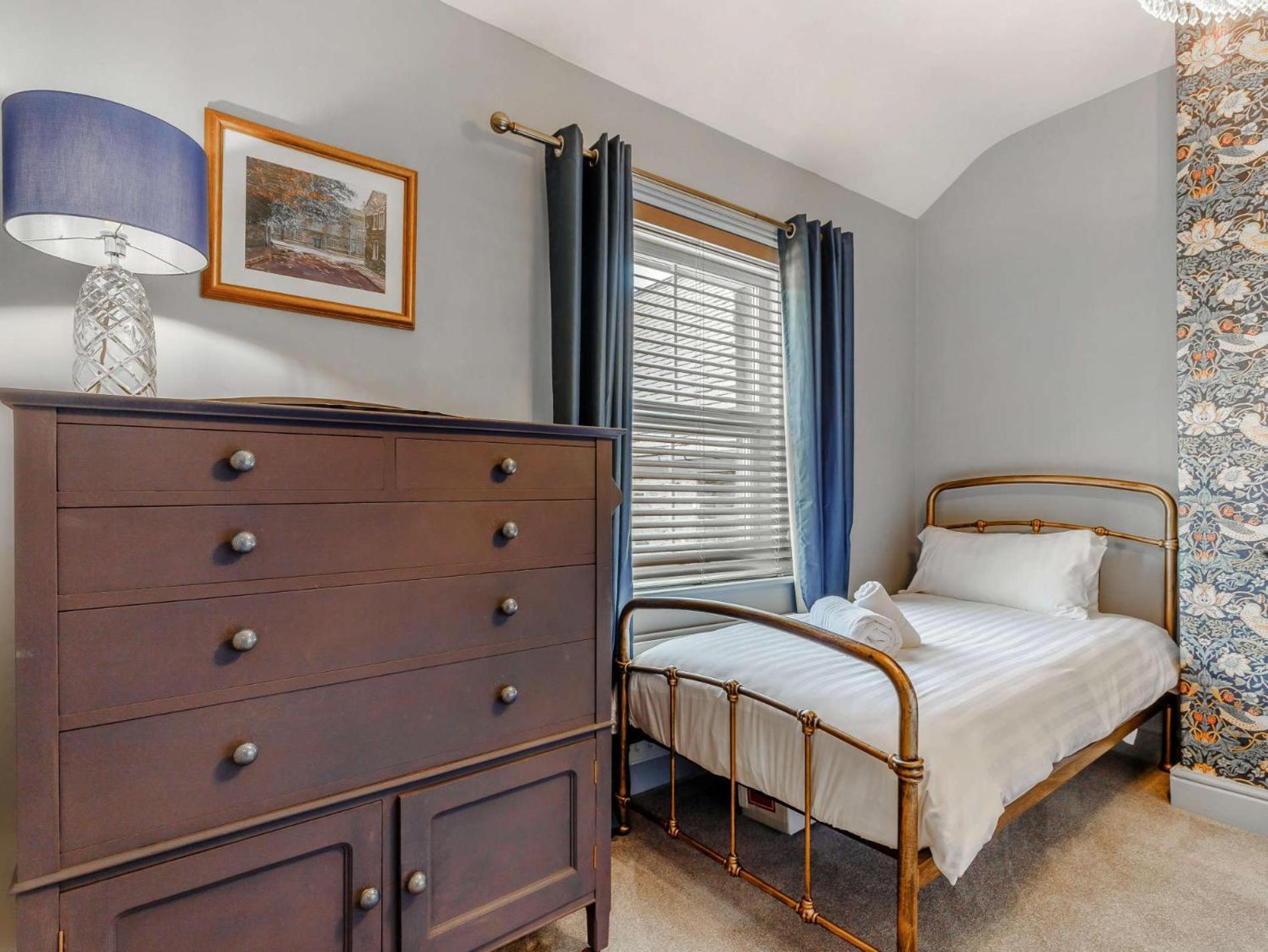 2 Bed In 88661 *