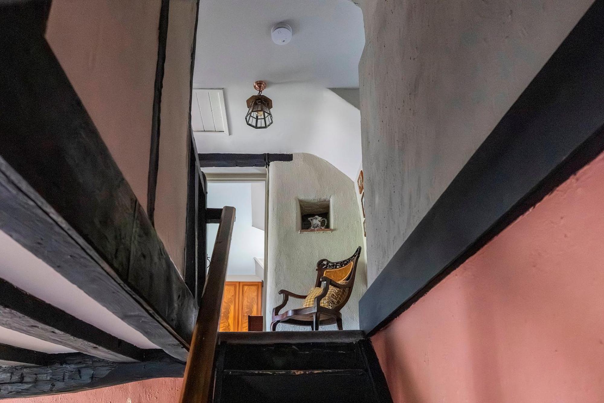 Dial - - Quintessential In The Heart Of Pass The Keys Holiday home *