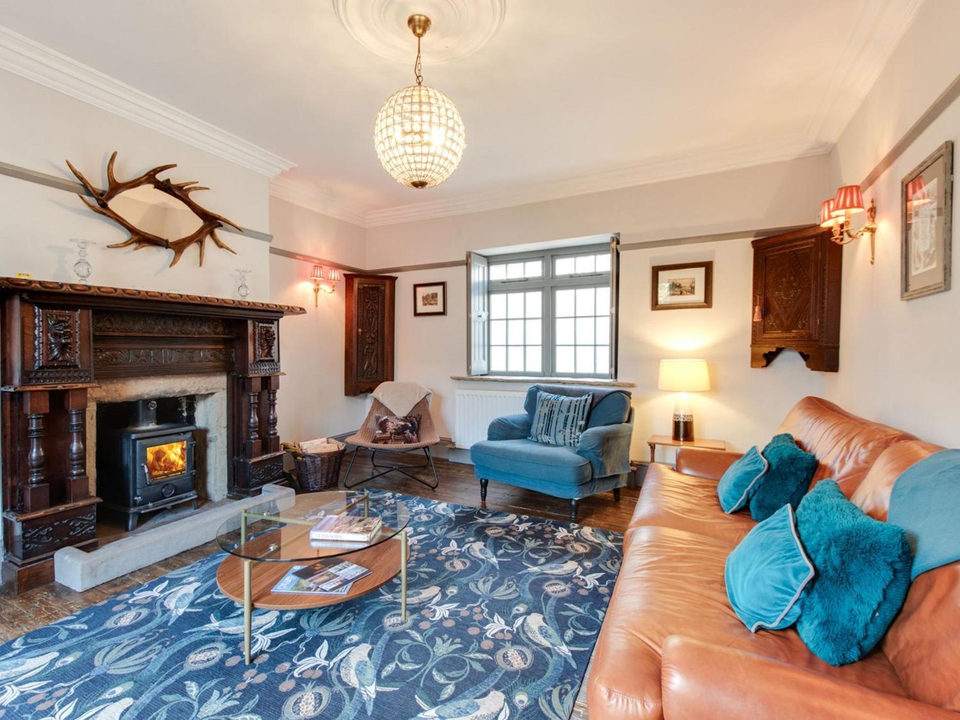 2 Bed In 91038 *