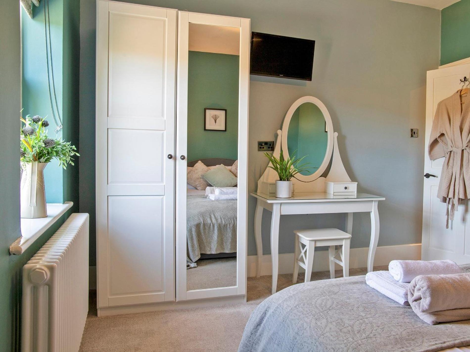 3 Bed In 90384 Holiday home *