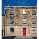 Luxury & Location! Bakewell Georgian Townhouse - \'The Haywood\'
