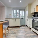 Pass The Keys Stunning 2 Bed Cottage Walk In To Bakewell