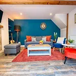 Pass The Keys Stunning 2 Bed Cottage Walk In To Bakewell