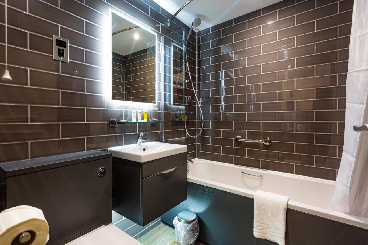 The Rutland Arms Hotel, Bakewell, Derbyshire - The Coaching Group Hotel 4*