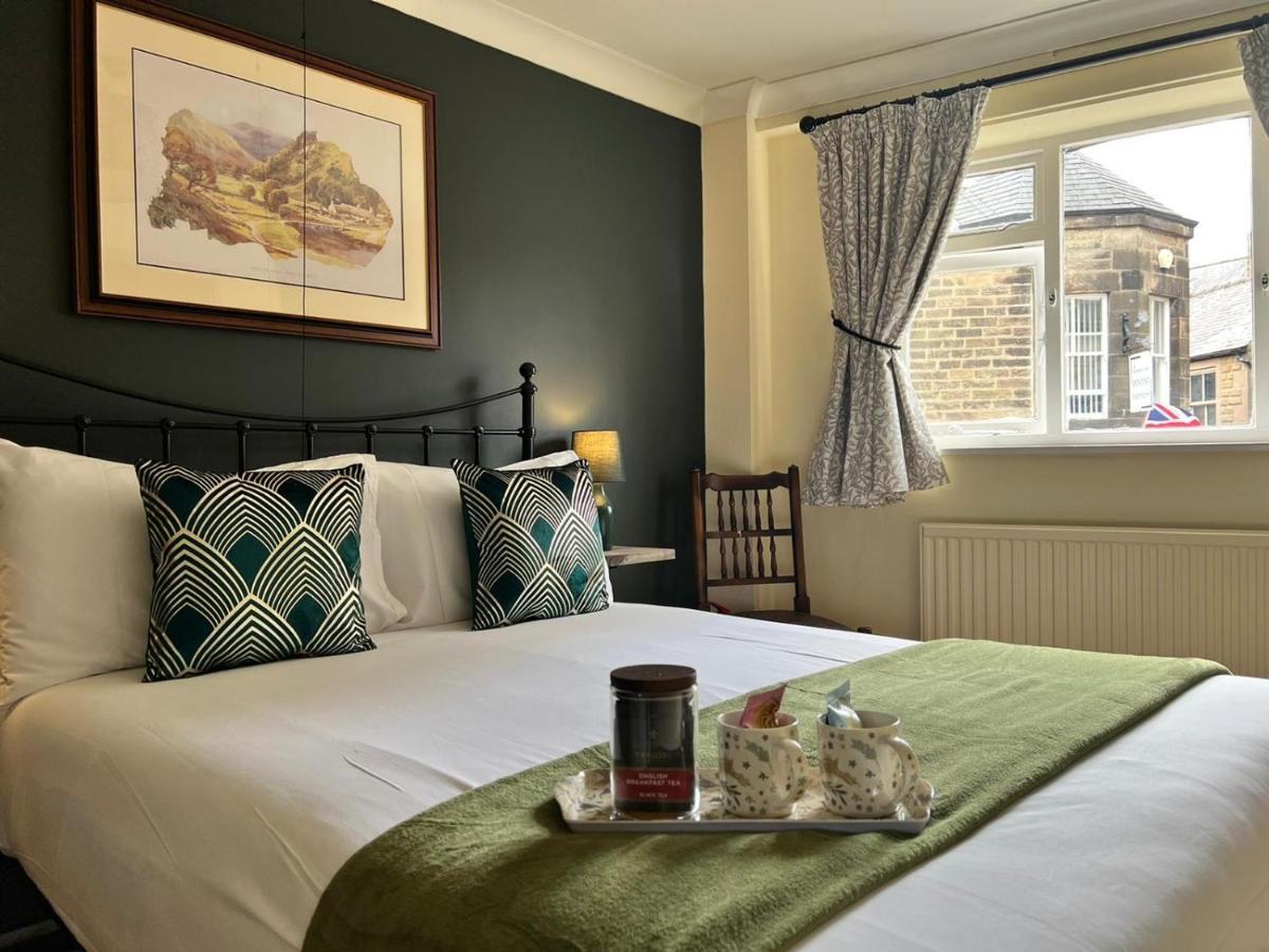 Red Lion * Bakewell