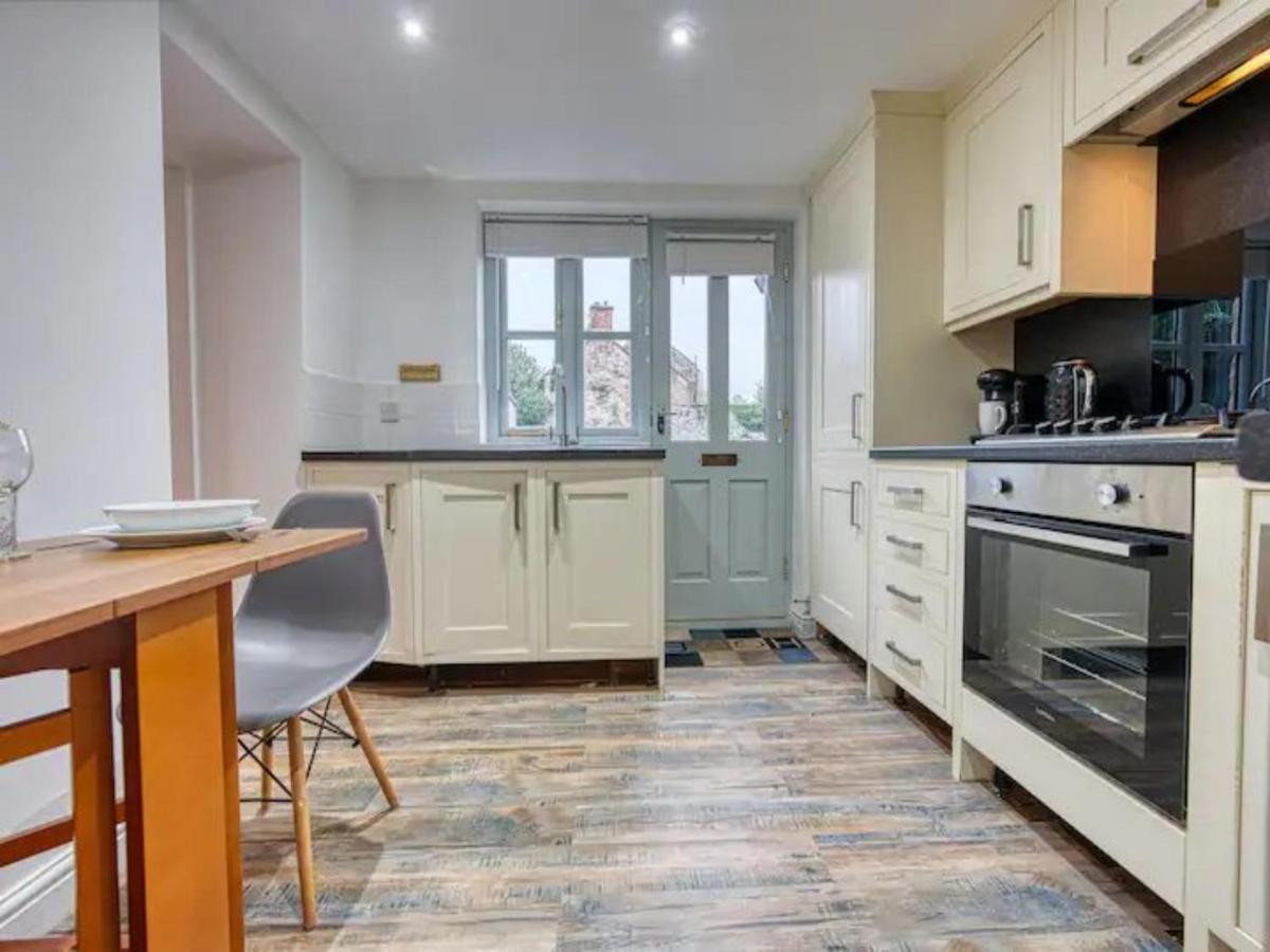 Pass The Keys Stunning 2 Bed Walk In To Holiday home *