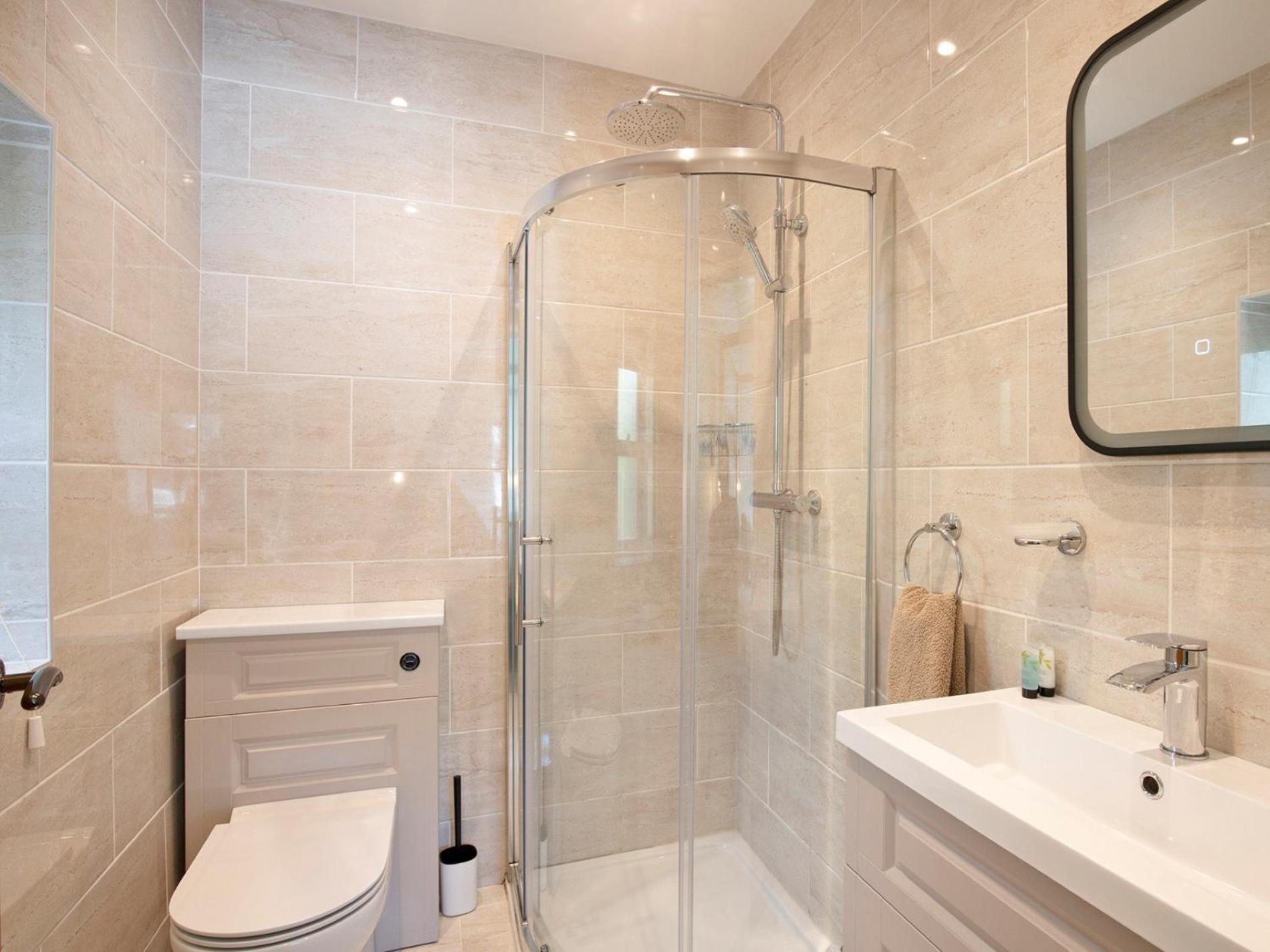 2 Bed In 90406 Holiday home *