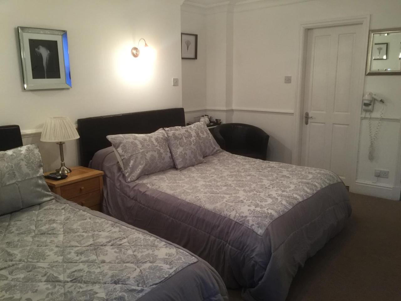 Bed & Breakfast Melbourne House + Annex *